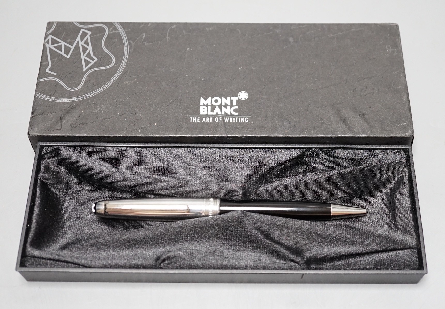 A cased Mont Blanc twist Meisterstuck